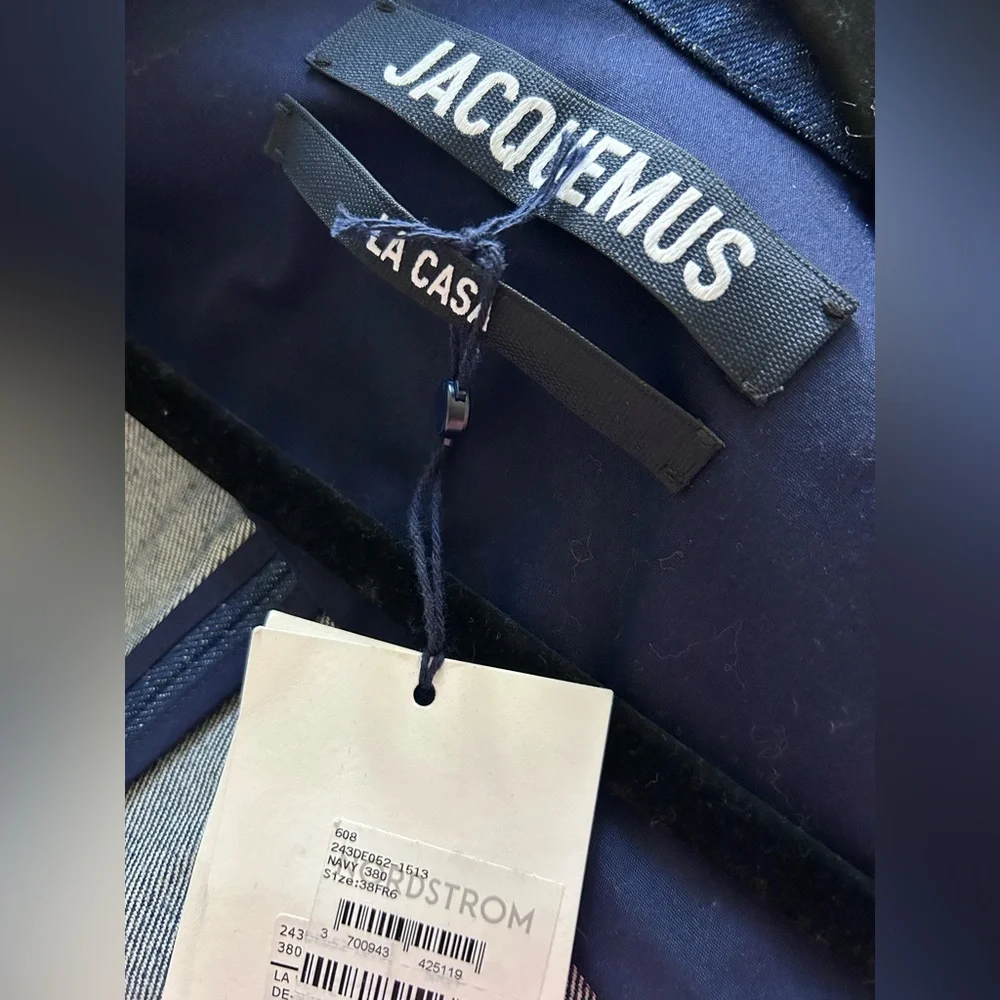 W/ Tags Jacquemus la veste de nimes cabrio Cropped Denim Jacket 38 US6 - Picture 6 of 17